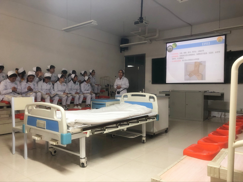 QQ图片20181101214952.jpg QQ图片20181101214952.jpg
