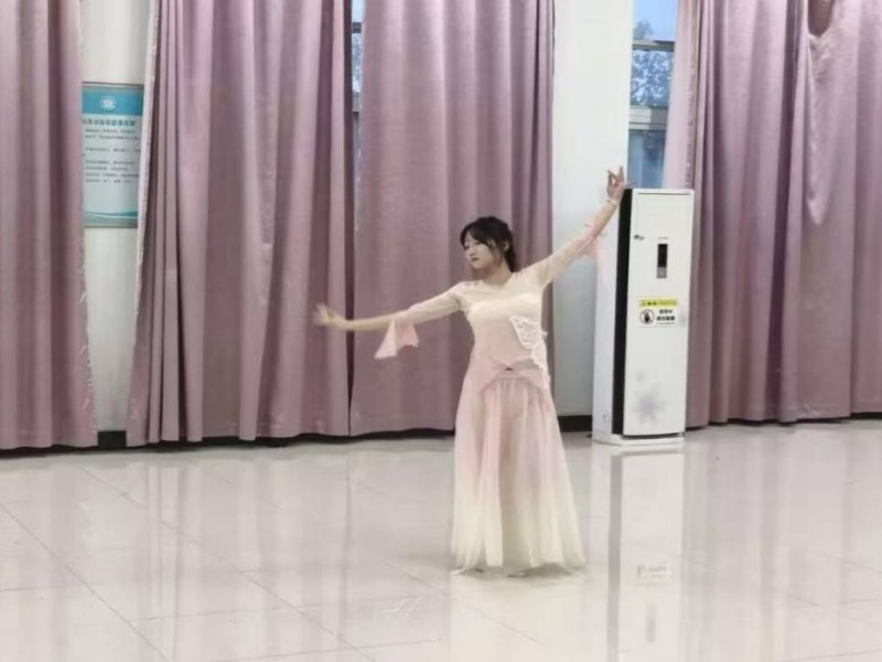 c01f11e2f666dae03cb7b285b7ebc1b0_副本.jpg